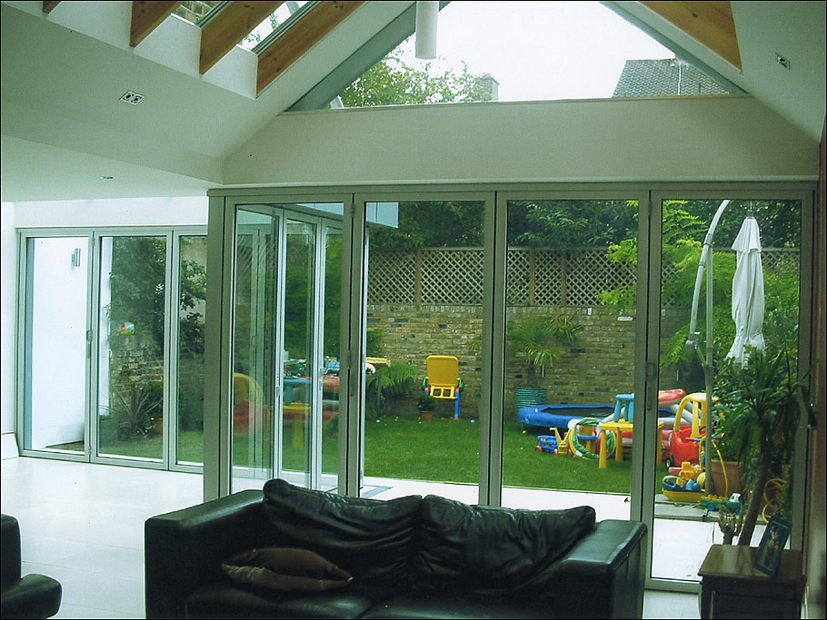 curved and moving corners